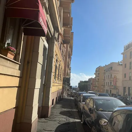 Апартаменты Casa Delle Sirene 5 Minuti Mare Boccadasse *